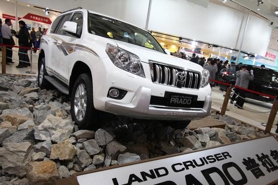 Erlang 淘车 保值爆表 13年手动普拉多 2.7L 仅4.7万公里