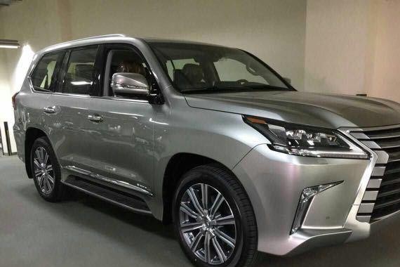 新款雷克萨斯LX570实车效果图 港口现车充足颜色齐全