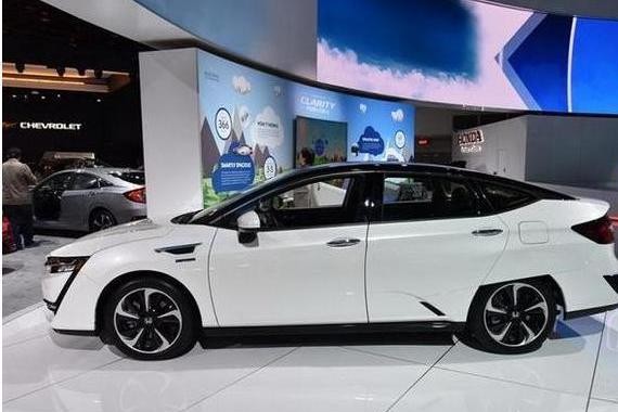 不再提大众CC了, 本田推出此款新车, 无污染很炫酷!