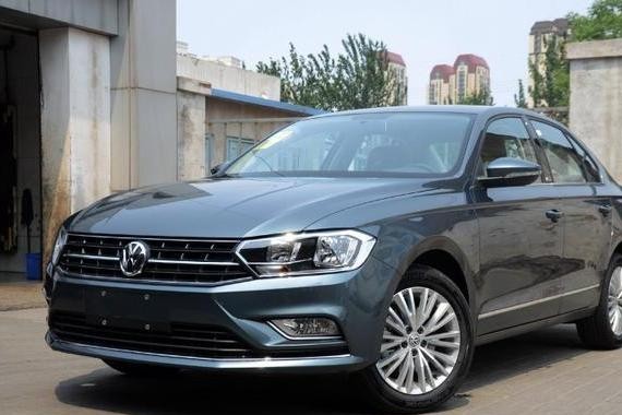 大众宝来作为减配非常成功的车，它是如何从20万元降到10万的！