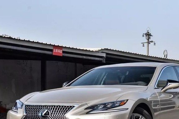 全新雷克萨斯LS/LC上市，售88.80万元起！
