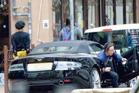老婆挥霍无度，自己还能“任性”买豪车，“赚钱”只服陈奕迅