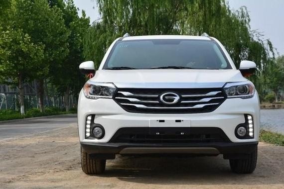 外观时尚，动力够用，油耗低，传奇GS4国货当自强！