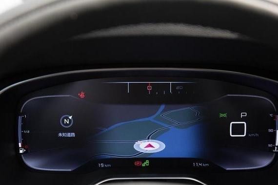 与迈腾、帕萨特、A3、蒙迪欧、天籁同价位，却销量惨淡！