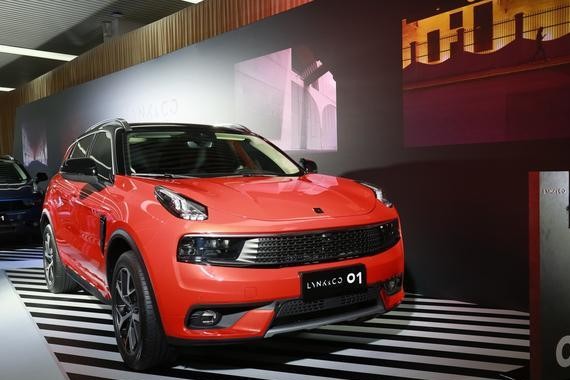 李书福该笑了，领克01上市1个月后仍然持续一车难求的场面