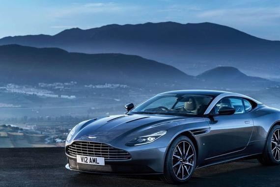 号称世界最美超跑，要价300万前脸像福特，可漂亮得让人窒息！