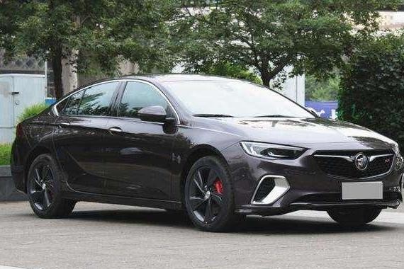 260马力的轿跑只卖24万，宝马3系都能轻松秒杀，买啥CC