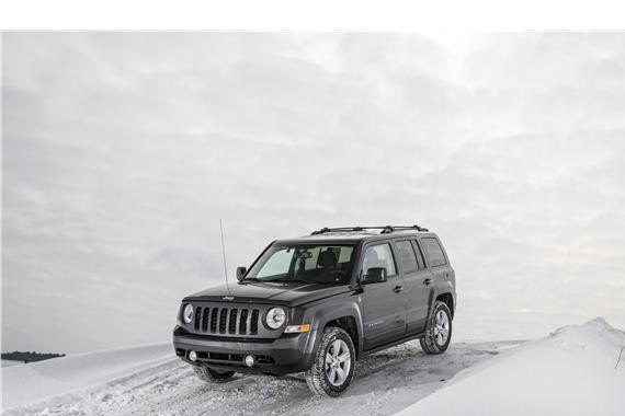 硬派越野车Jeep自在客，外洋只是穷人的抉择