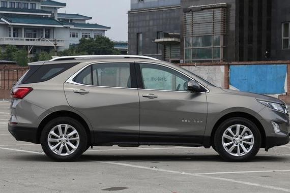 只卖15万比国产车还划算，还有9AT变速箱，途观看完都捏把汗