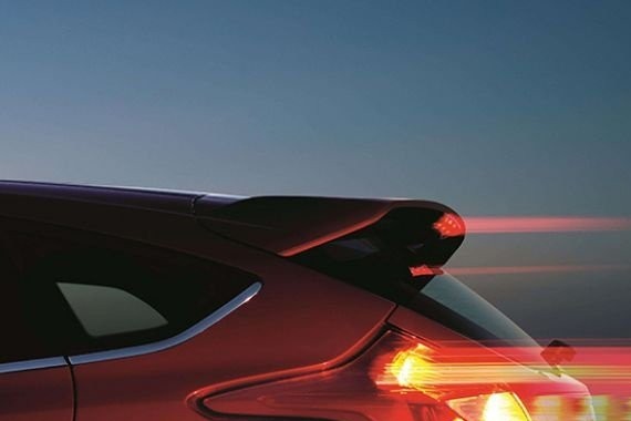 如果你说这些尾灯不好看，他们的主人会打你的