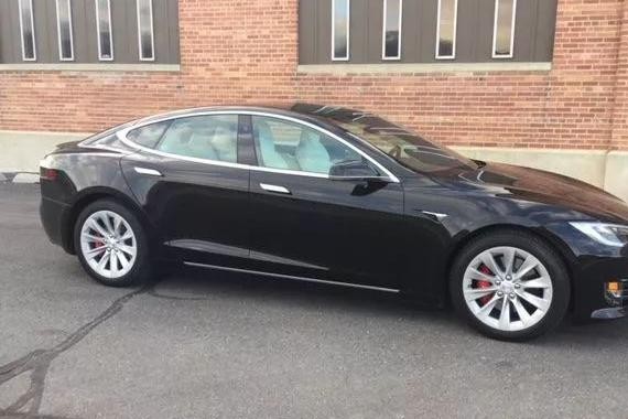 全球首辆防弹特斯拉改装完成 只花了72500美元