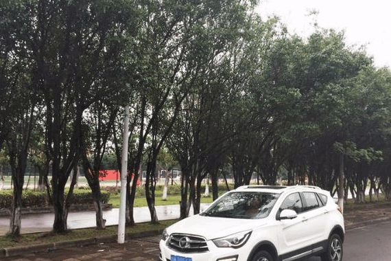 买宝骏510的人都后悔了? 这款SUV比它更有青春活力, 仅售5万多。