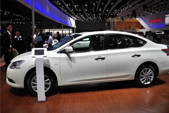 这款10万块的舒适家用轿车 让你有回到家里的错觉!