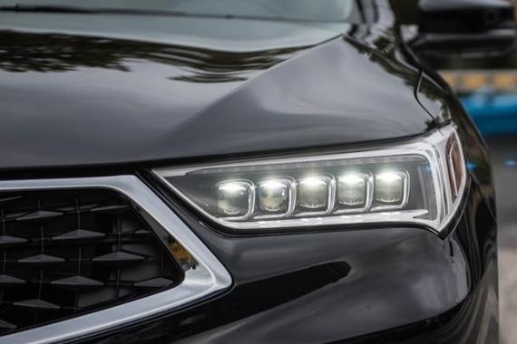 轴距近3米，仅28万的豪车，废弃奥迪A4L!