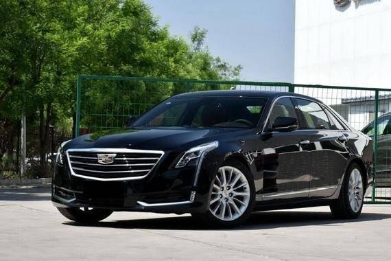 新车上市44万起，如今狂降11万依旧没人买，这款豪华车怎么了？