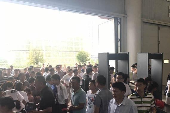 2017中国湖北（武汉）首届电商购车节”盛大开幕｜武汉车展