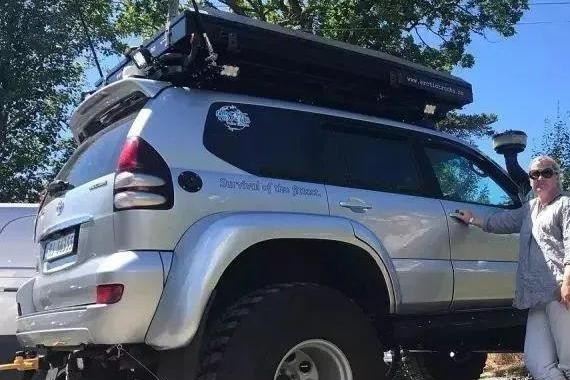 能越野能撩妹！普拉多只要这样改气势完胜路虎