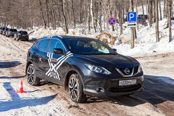 天啦噜！价格秒杀普拉多，性能赛过探险者，却输在了颜值上