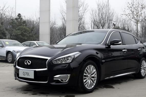 整车入口车长5米1，比奔跑E系还奢华，比奥迪A6廉价8万！