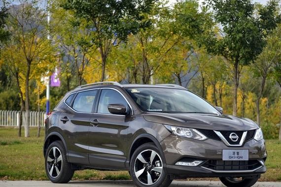 科技感超强一款SUV搭载2.0L发动机奢侈内饰，仅售价13起