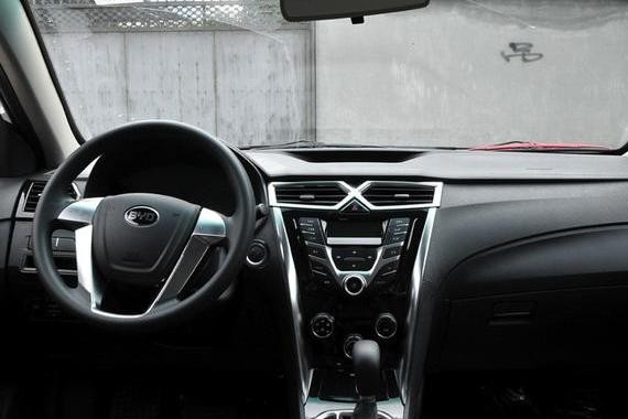 五六万还买啥电瓶车？这几款国产车，最低4万开回家，省油又划算