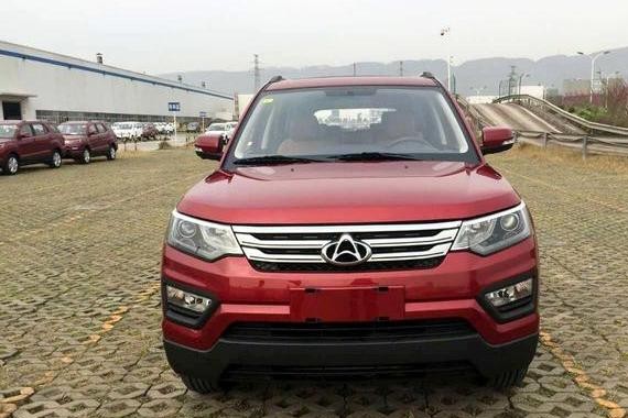 虽车型级别不一样 但这两款车都是7座SUV的好代表