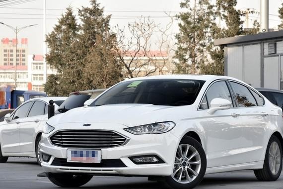 2017款福特蒙迪欧，造型时尚、 配置豪华、价格亲民，值得入手