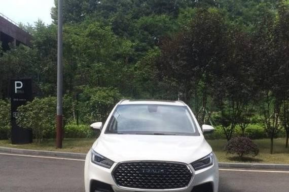 众泰全新轿跑，售价7万，外观像马自达CX4，还买啥哈弗H6