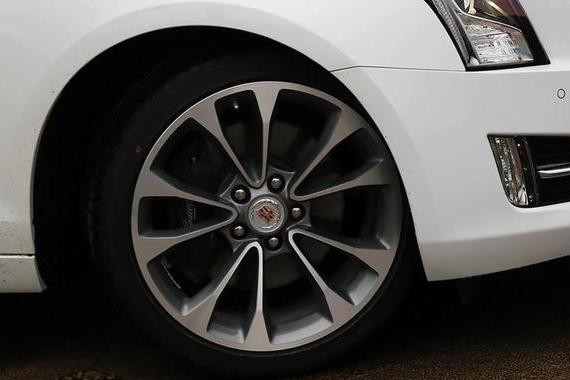 性价比最高的豪华车，2.0T爆发出279马力，最大7.3折优惠买啥BBA