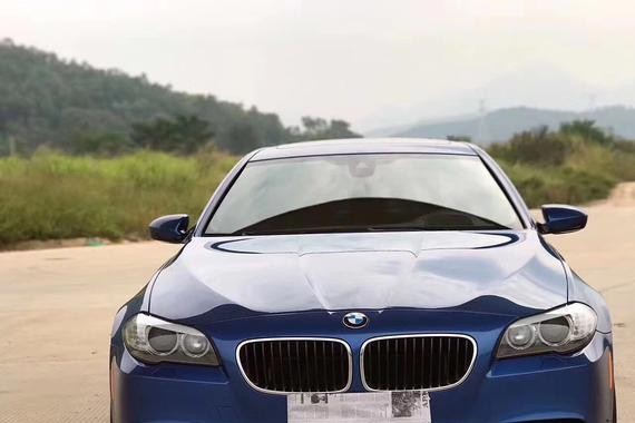 42万开蓝色宝马M5，机械猛兽，谁会买这样的车！