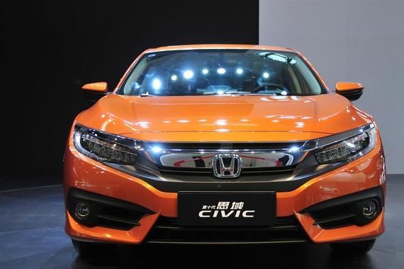 给你15万，你是选思域照样天籁？