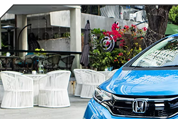 买菜代步这车低配就很超值，省下几万做改装还能爽翻全场