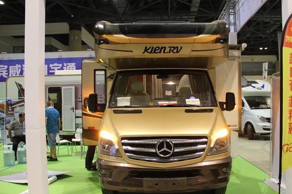 凯伦宾威ZK5048XLJ1 奔驰双拓展版房车