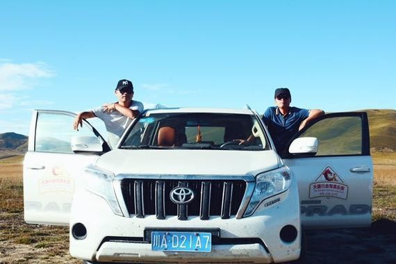 川西包车去看红房子需要多少钱？可四人均摊哦