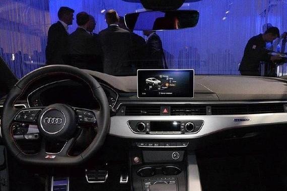 奥迪S5, 3.0T涡轮增压发动机, 百里加速4.5秒, 比宝马还好