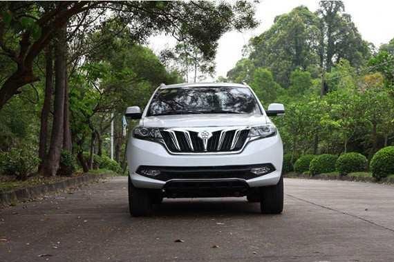 耗资30亿，董明珠的SUV终于上路！网友：看到车标忍不住想笑