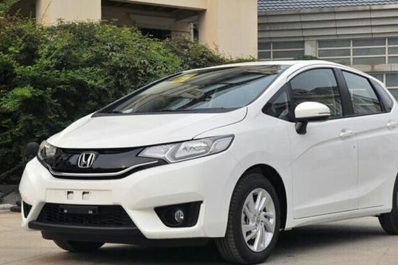 买了一辆乞丐版飞度，却被朋友嘲讽我死要面子活受罪