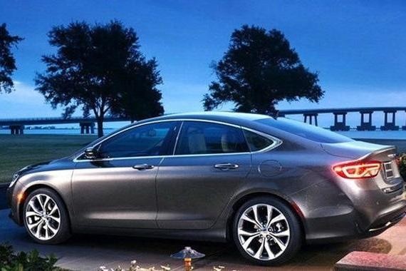 整车进口，颜值完虐A6L，搭V6引擎7秒破百，16万还买啥大众迈腾