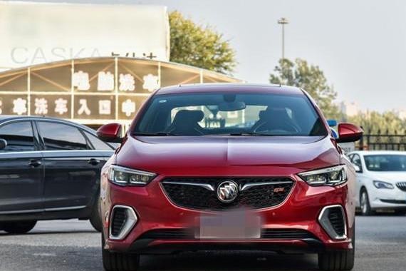 百公里加速6秒，2.0T+9AT动力性能超奥迪A4L，22万对标宝马3系