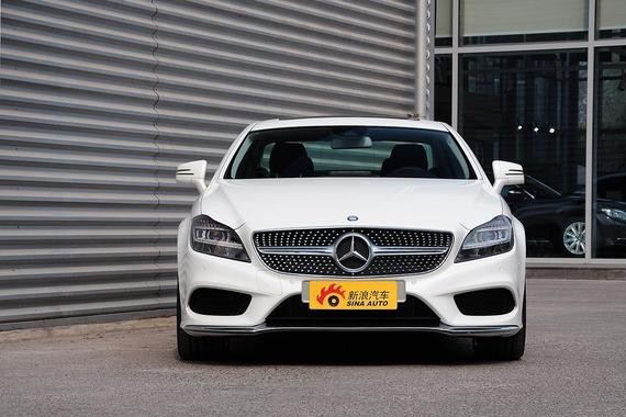 女车主花费70万，却在4S店买了一辆“假奔驰”，根本无法上牌！