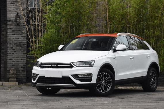 8万买了辆“奥迪Q3”, 1.5T配12寸大屏，开回村有面子