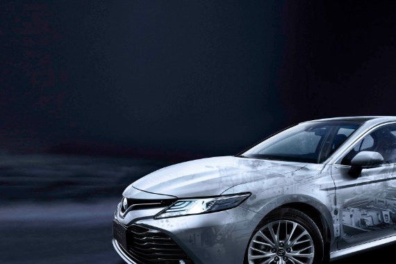 面对中级车悍将迈腾 全新第八代凯美瑞是如何打出科技牌王炸的？