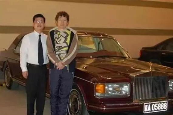 国内第一辆千万豪车，20年前卖1000万，如今1亿都买不到！