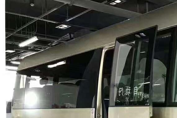 丰田考斯特14座创新设计尊贵改装参考