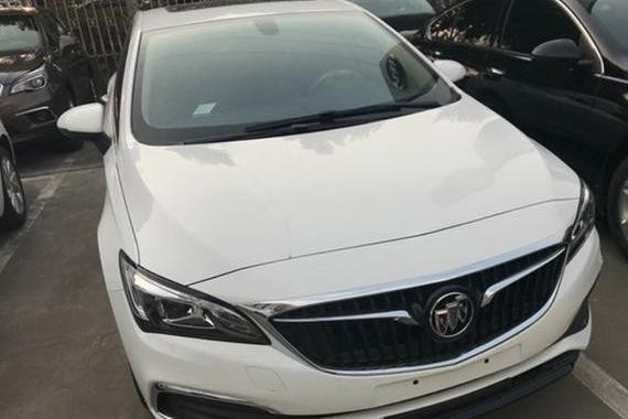 刚买卡罗拉就后悔了! 这合资轿车再降4万, 仅9万起, 比朗逸厚道