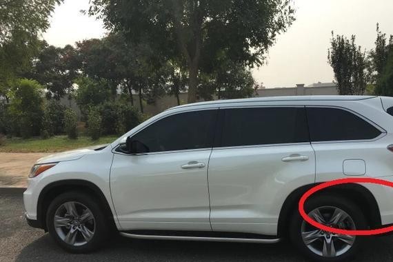 三十万秒提丰田汉兰达，接下来的一幕让人惊心！