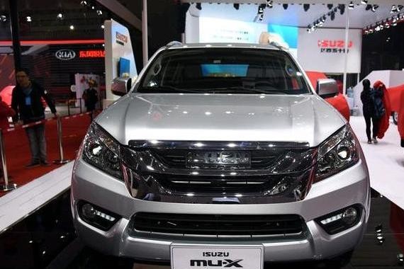 买不起普拉多就选它，3.0T发动机，比还帕杰罗霸气，售价17.88万