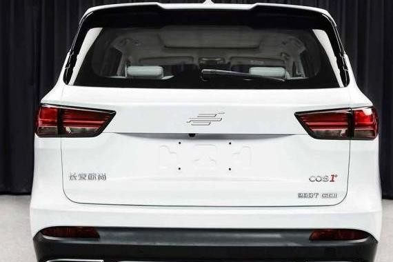 长安怒了, 直接换掉车标, 大7座SUV, 仅售5万, 干翻哈弗