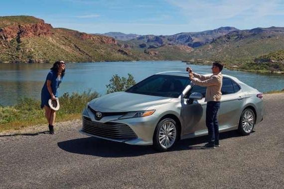 2018款全新一代丰田凯美瑞Camry上市 售价15.6万人民币