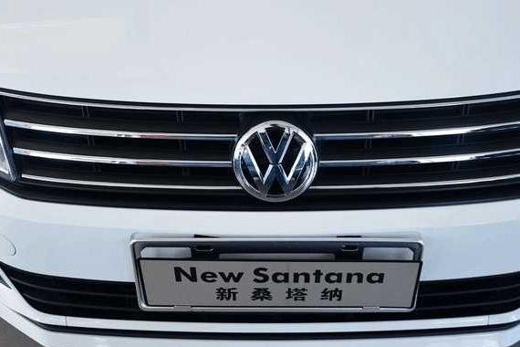 买车预算8.99万元, 看过捷达帝豪和艾瑞泽5, 最后提车桑塔纳!